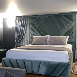 4* فندق Center